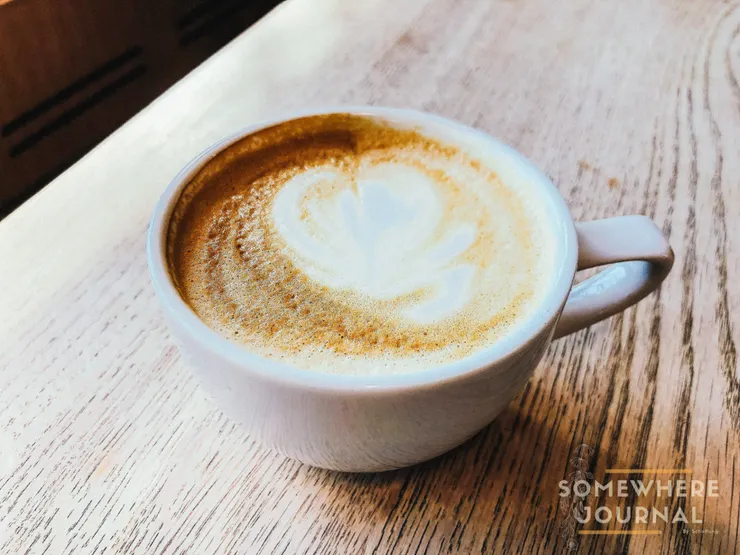 上船前來這裡先喝一杯咖啡吃一件麵包，從芬蘭堡回來後再在這裡吃午餐。