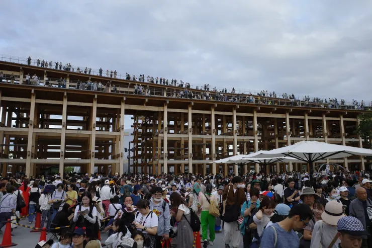 還是要吐槽一下這個人潮