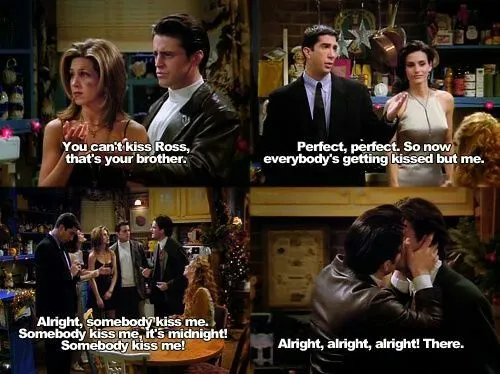 Joey親Chandler的經典畫面，出自第1季第10集，圖片源自網路