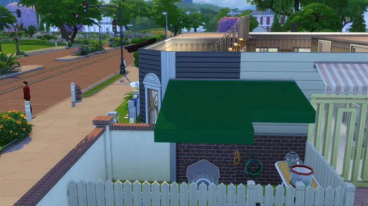 動物園的一邊安裝了可捲起的簷篷，可調節日曬和擋雨。