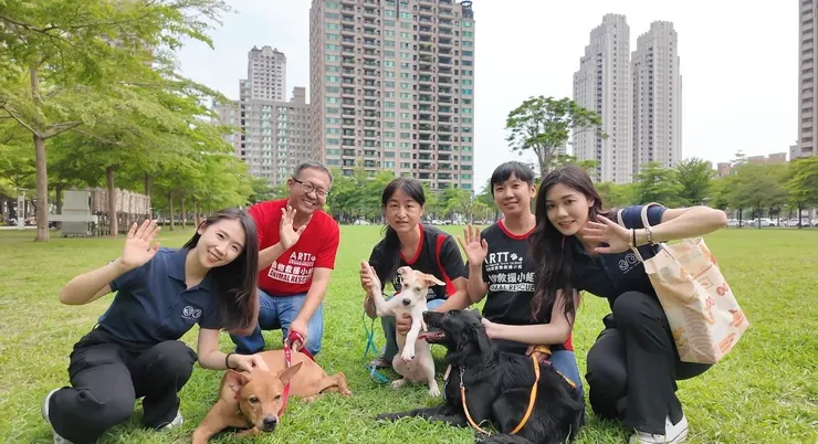 &nbsp;▲越來越多善心人士加入認購救援行列。