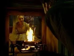 該集的女主角是從壁爐跟博士溝通(圖源:維基)