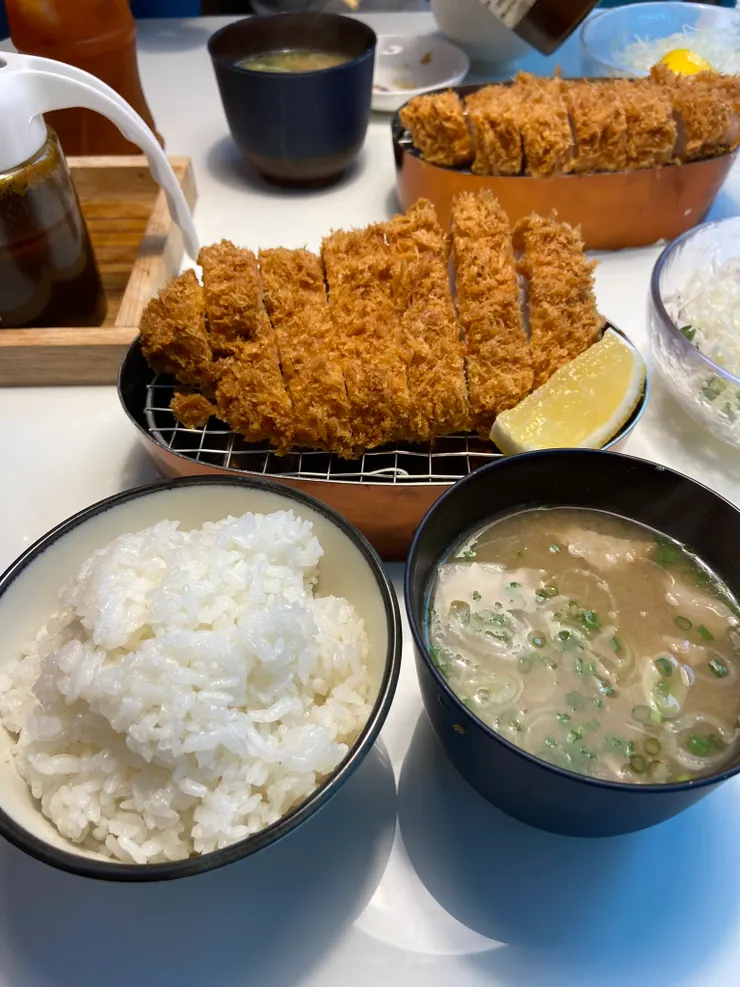 套餐包飯和湯