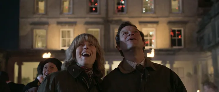 那段壓抑已久的關係,終於不再需要掩飾。