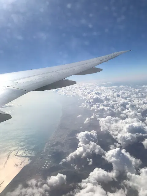 飛行日記(56) 阿聯酋航空 杜拜DXB - 台北TPE  EK366