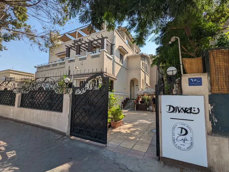 開羅知名連鎖書店Diwan，其創辦人正是埃及女性