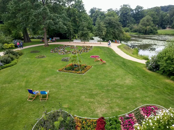 從新宮看向室外