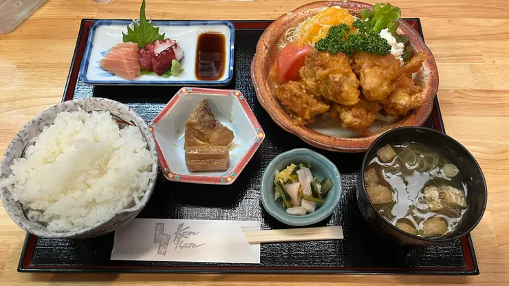 不變的是份量依舊驚人。