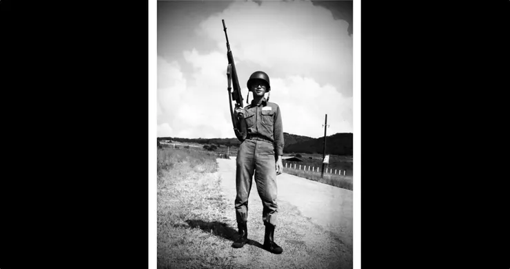 【附圖：筆者留影於公元 1980 年 / 成功嶺 / 大專學生暑期集訓】