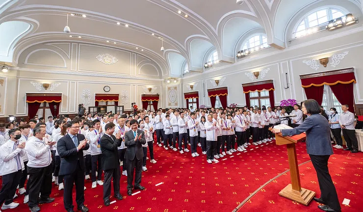 蔡英文表示,選手們奮力拚搏的精神,不僅點亮自己也點亮他人,鼓舞了許多國人朋友。圖:總統府提供