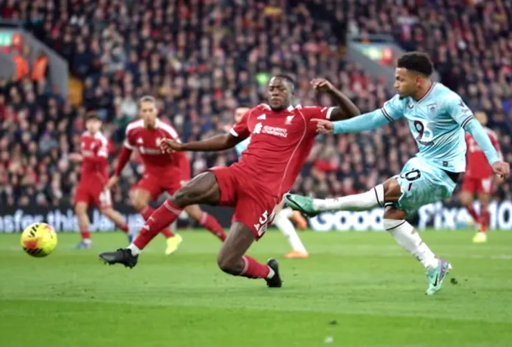 愛華士抽射破網助般尼追和1:1