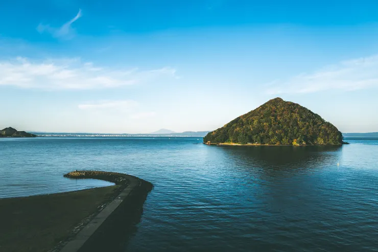對面是札幌，也是南美希風偵探的出生地），我在本島往北拍了這一張。