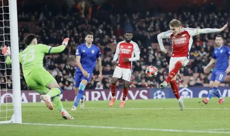 奥迪加特近門建功助阿仙奴大勝3:0