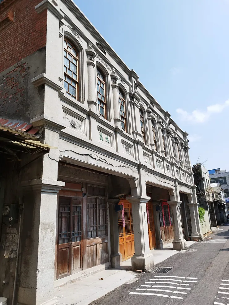 成益位於鹿港鎮新興街126號 雖是新建古蹟卻保留原味 河童拍攝/2023年