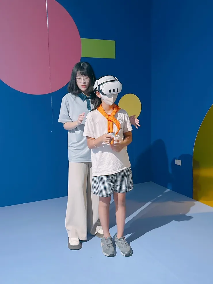 台南市兒童科學館參觀時空旅行主題展:上華蒙特梭利實驗教育機構的AI科技探索之旅