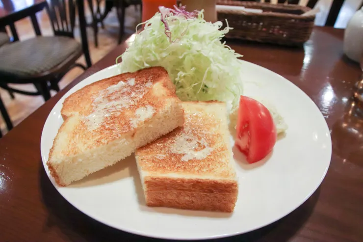 ▲日本很多喫茶店都可以吃到早餐，大多是西式為主，多士（吐司）、沙律（沙拉）和雞蛋是非常常見。