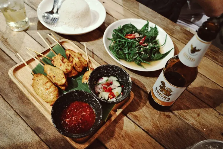 食物沒有全部入景，只隨手拍了幾樣。 (晚餐 ฿560元)