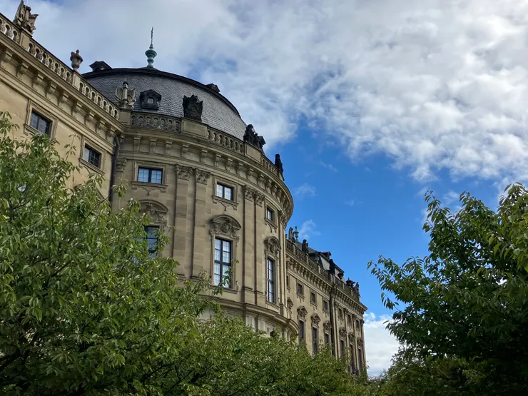 Würzburg花園一側