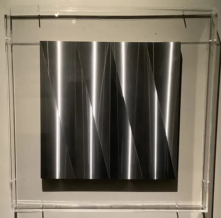 《振動紋理表面律動》鋁，1970