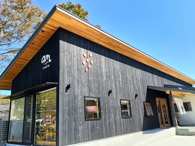 秋保溫泉磊磊峽旁的咖啡廳，品嘗紅豆甜滋滋的味道