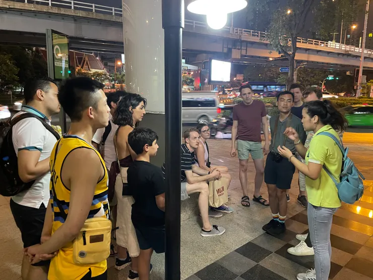 導遊先行前講解