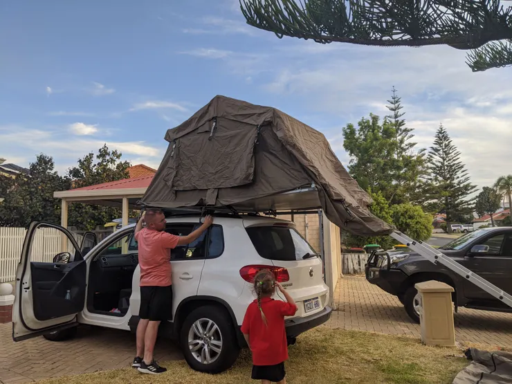 負責帶孩子旅行、露營的爸爸