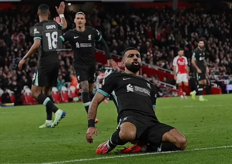 沙拿射入一球助利物浦追和2:2