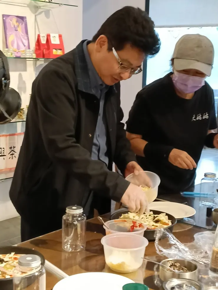 客家梅干鹹豬肉披薩的DIY