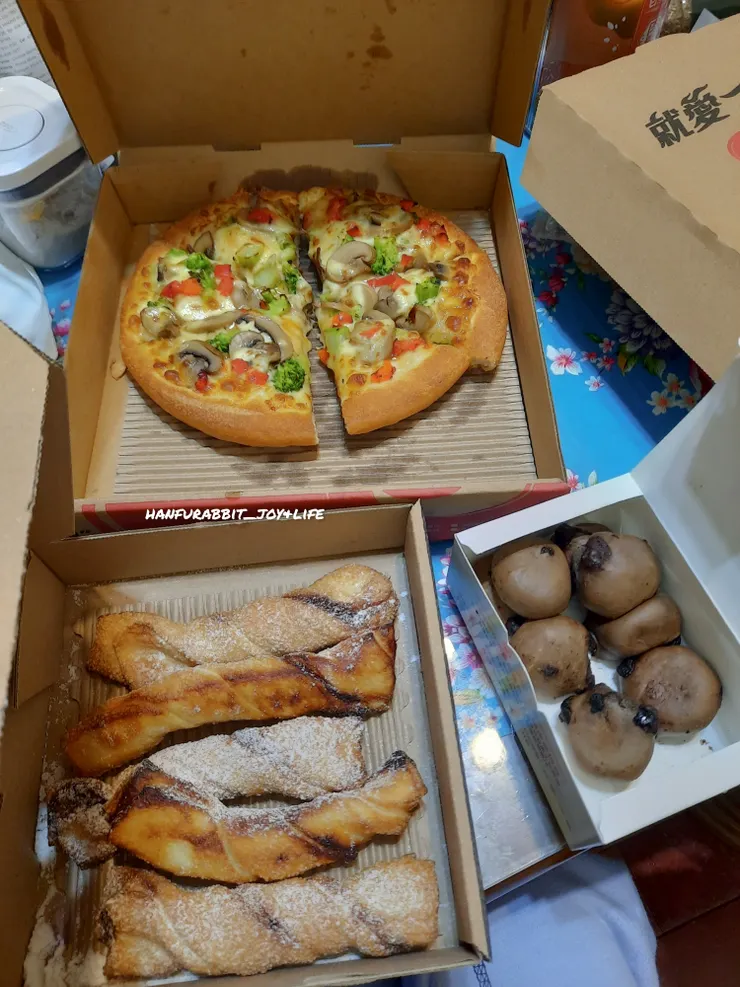 知名品牌​​​的披薩有一款蛋奶素可食