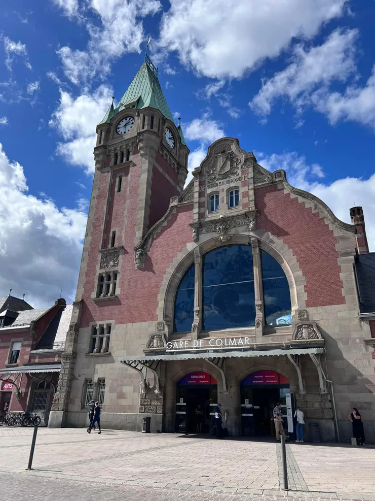 科瑪美麗的火車站，結果沒想到我們居然常常來報到