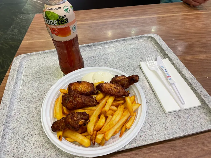 這一餐要價 12.5 歐,貴! 維也納果然啥都貴....