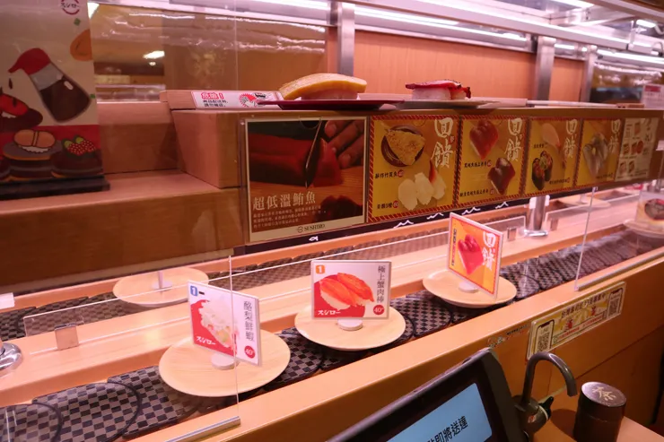 上方直達輸送帶發揮功用，下方迴轉輸送帶改成只放廣告