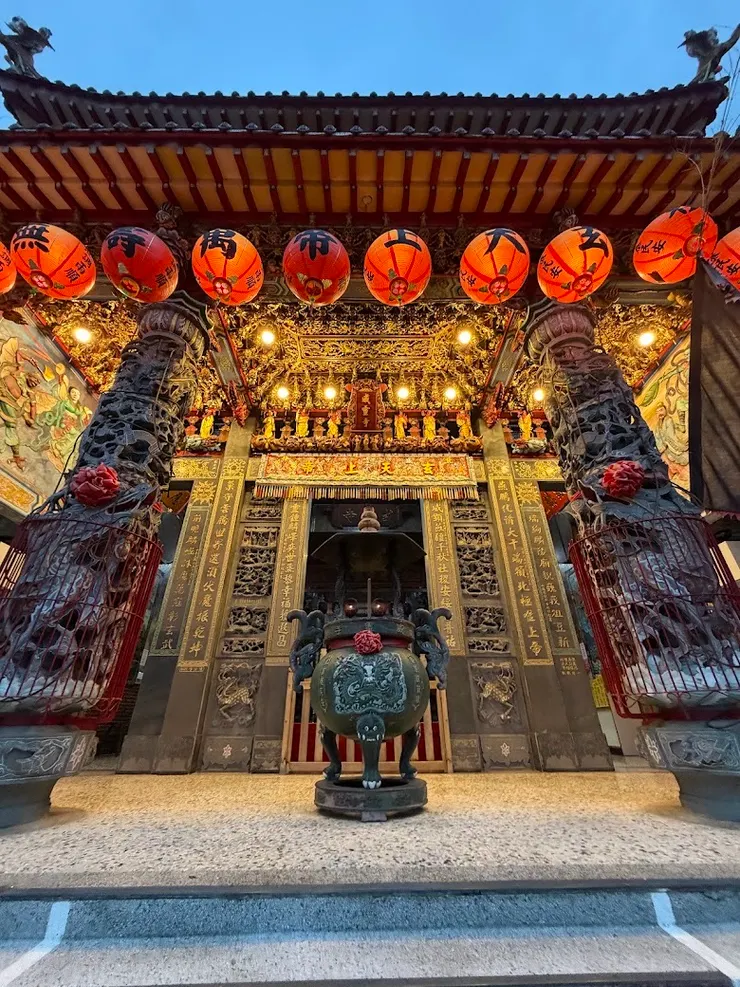 浮雕與龍柱工藝精湛（圖片截圖於網路）