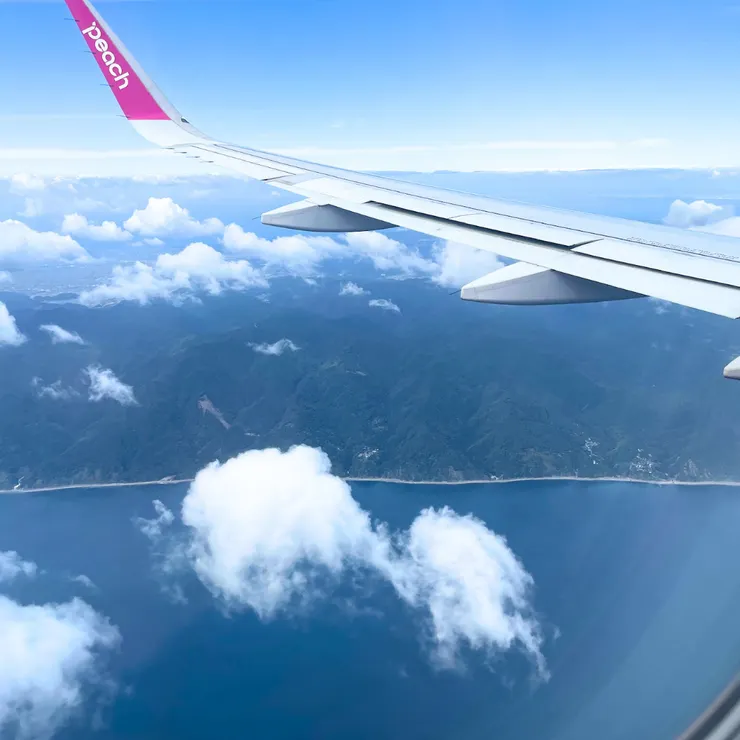 機上俯瞰島嶼風景