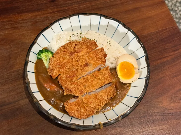 咖哩飯 日式豬排咖哩飯   170元