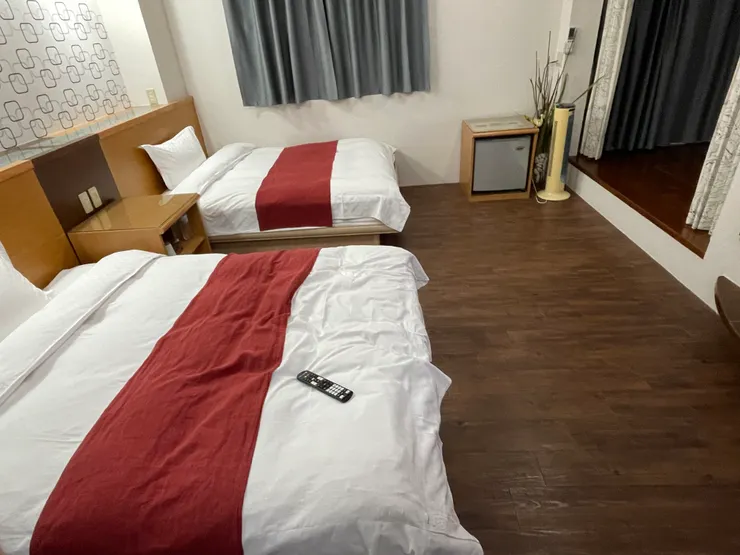 溫泉旅館，躺著看金馬頒獎典禮超棒