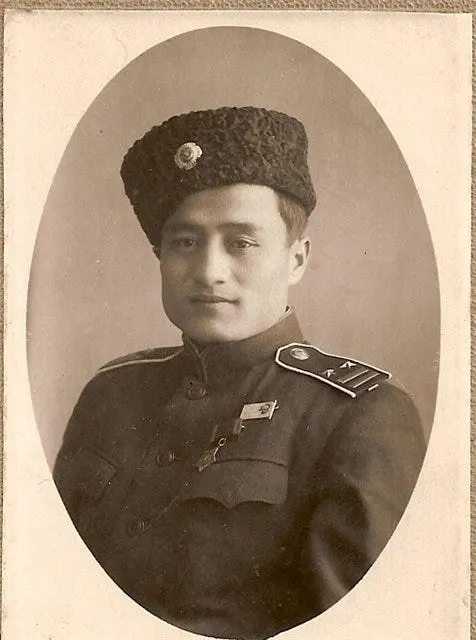 阿不都克里木.阿巴索夫(Abdukarim Abbasow,1921-1949)