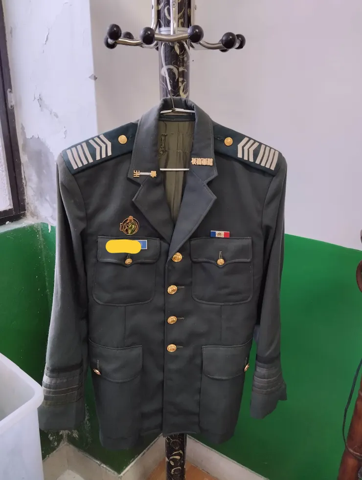 陸軍官校四年級學生制服