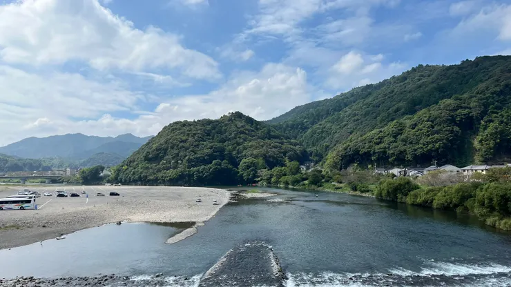 橋上其實也滿適合發呆。