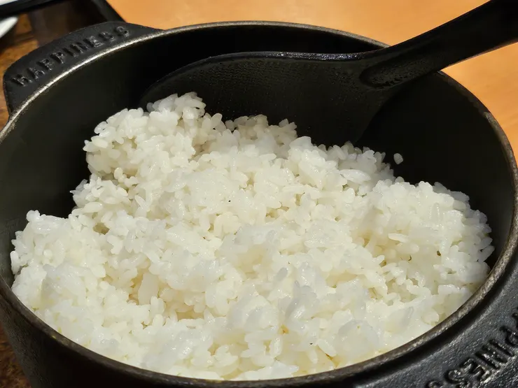 飯是挺好吃的，好保郝保