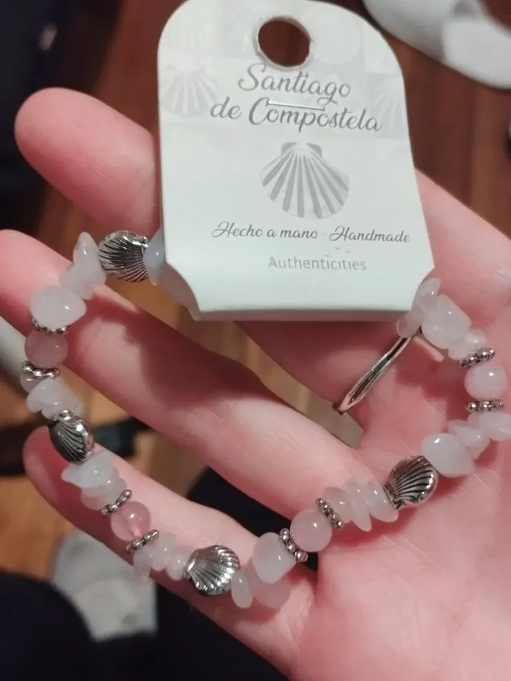 Santiago de Compostela精很多類似的手鍊，但找了很久我才找到這條喜歡的~