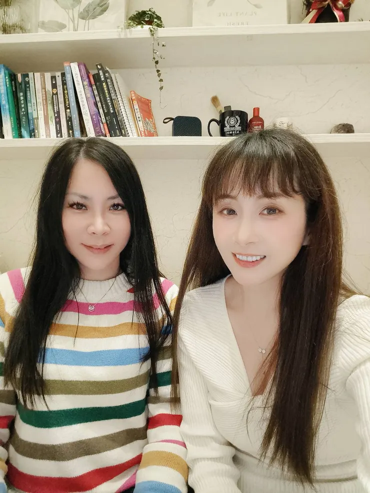 右邊是我、左邊是Janice老師