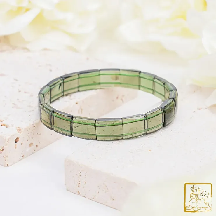 捷克綠玻隕石-捷克隕石全拋光手排 9.8mm 提升運勢