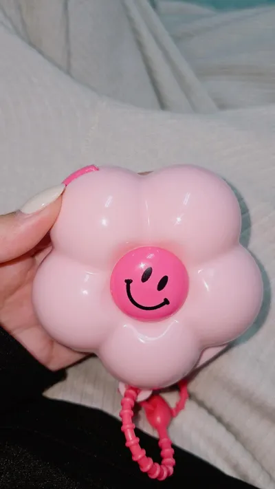 超卡哇依的粉紅小花造型藥盒💗💝💗