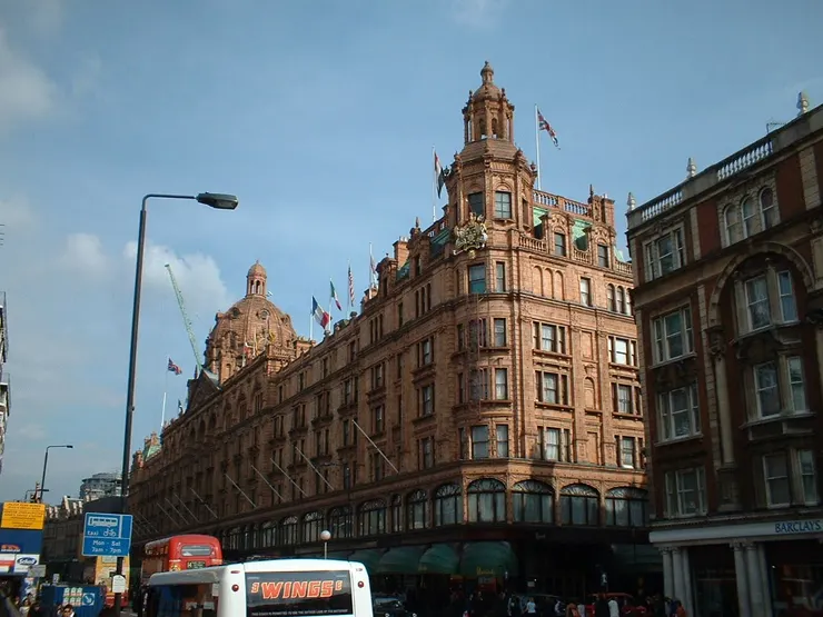 哈洛斯百貨為英國知名高檔百貨公司之一(拍攝於2002/9)