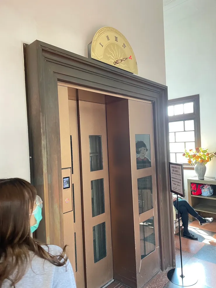 林百貨的老電梯