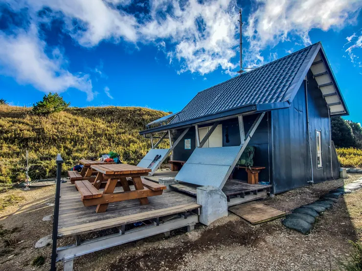 15:16 抵逹小巧可愛的瓢簞山屋