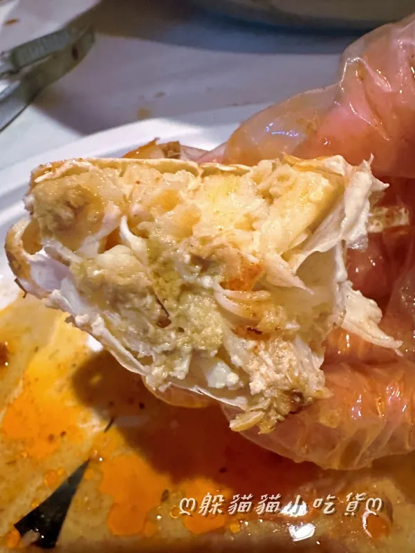 螃蟹香十足~喵覺得比龍蝦好吃，沒辜負招牌那隻老是在生氣的螃蟹XDD