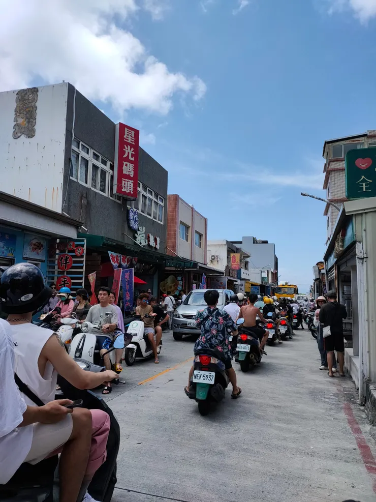 綠島最多人的大街上