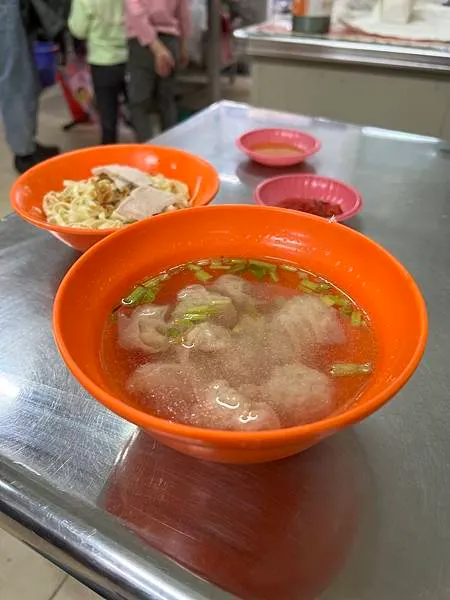 基隆傳統美食，兩利餛飩大王，必吃古早味